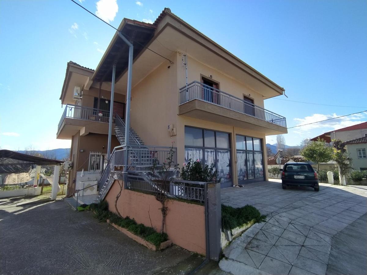 Apartment Fofi's Place *
