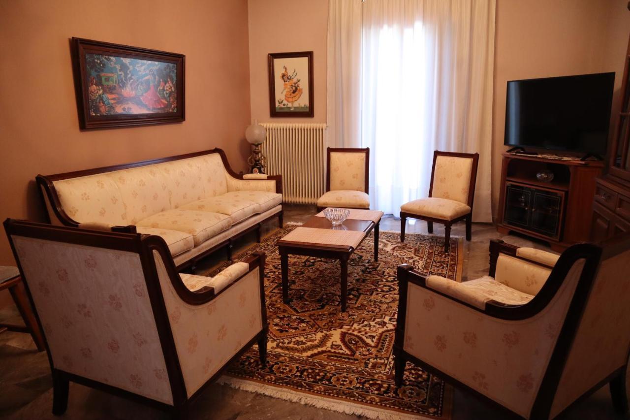 Apartment Fofi's Place Magoulitsa